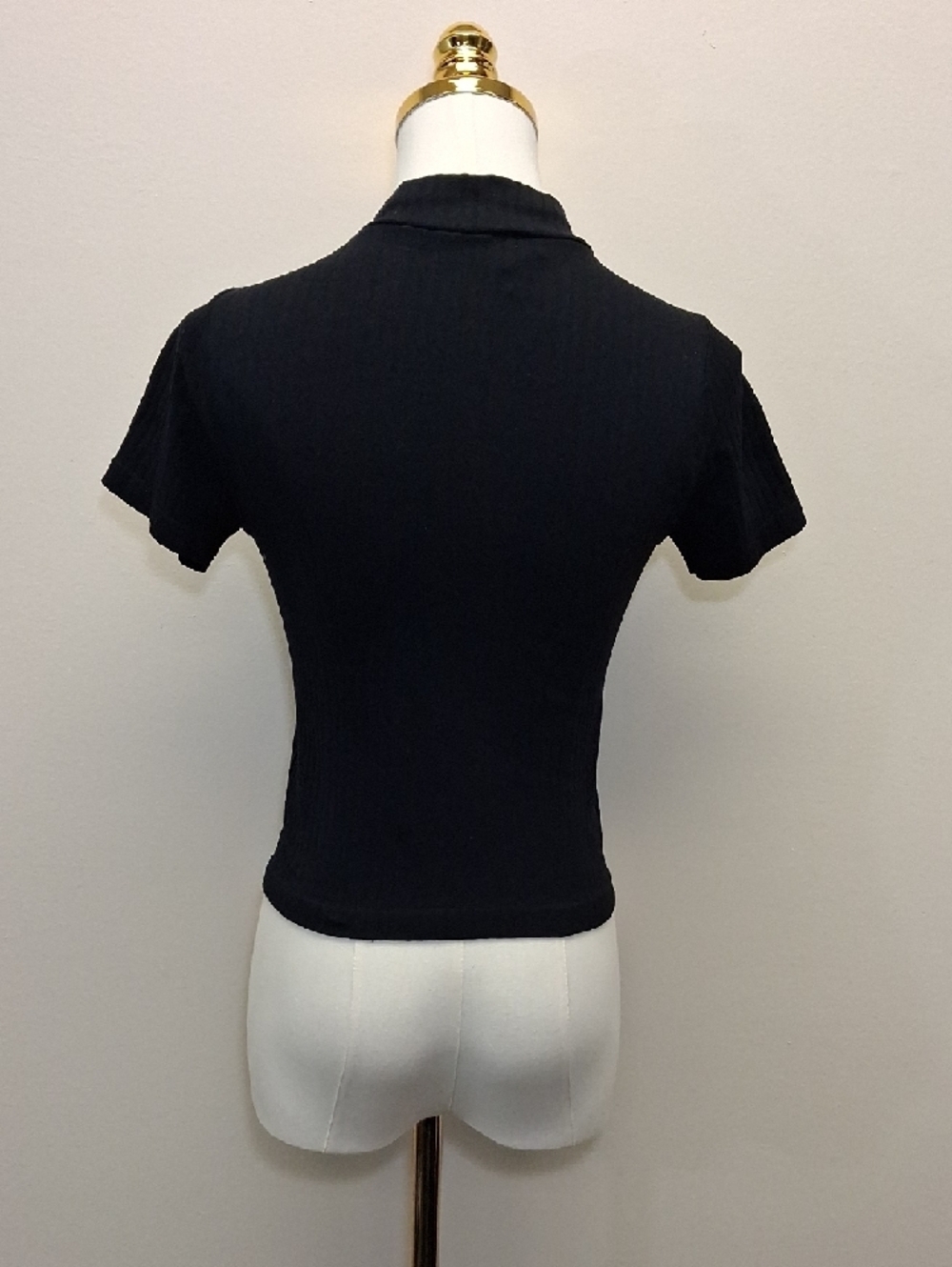 Bloom Seasons Black Ribbed Mock Neck Zip Top Size Medium - Picture 3 of 7